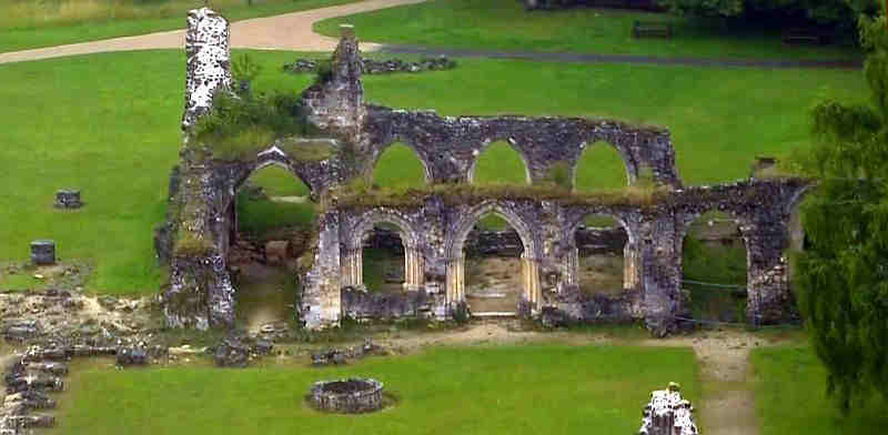 Ruines abbaye de Vauclair