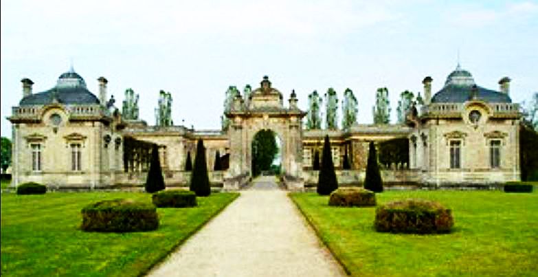 Ch&acirc;teau de Bl&eacute;rencopurt