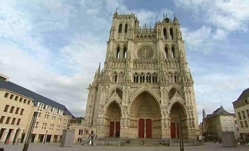 La cath&eacute;drale d'Amiens