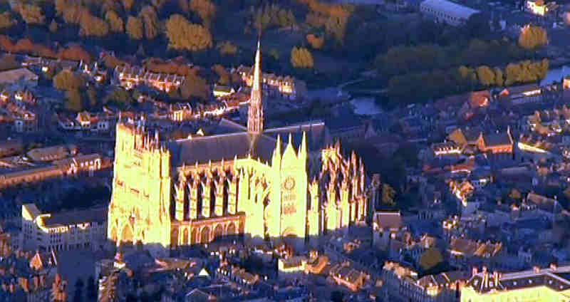 La cath&eacute;drale d'Amiens