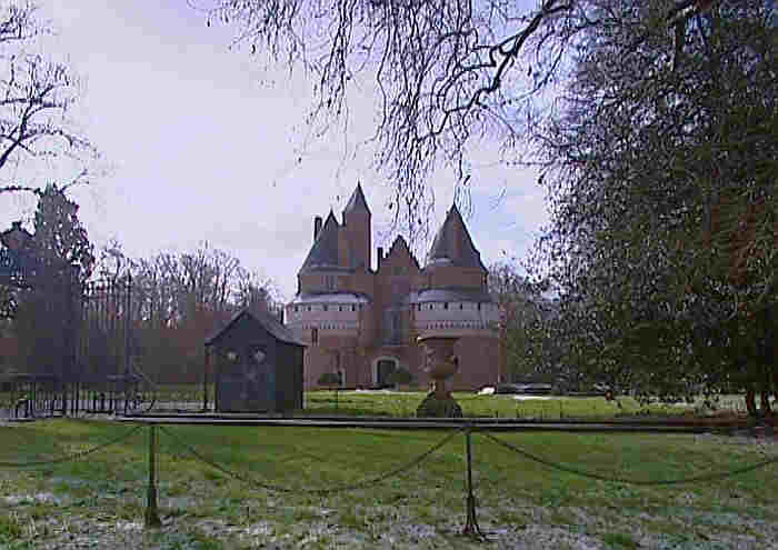 chateau de Rambures