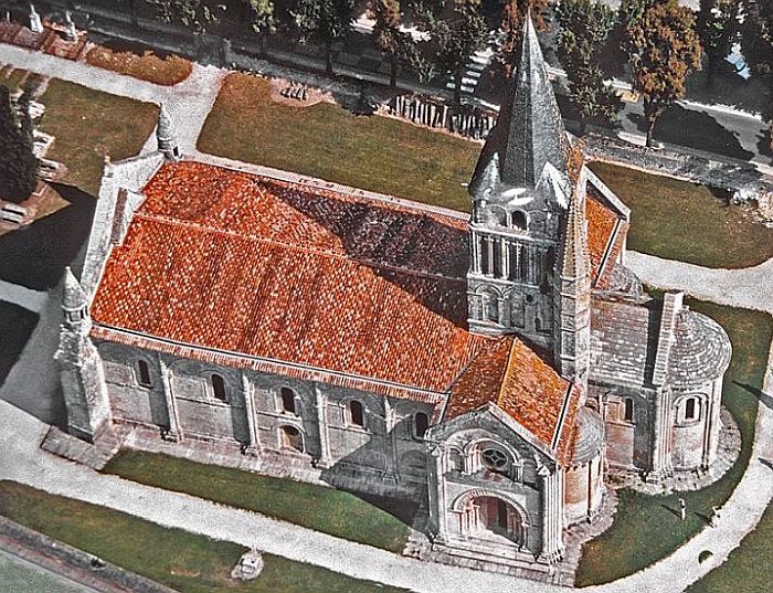 &eacute;glise St-Pierre d'Aulnay