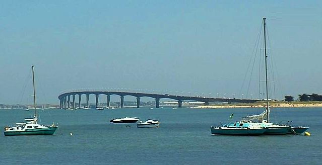 Pont &icirc;le de R&eacute;