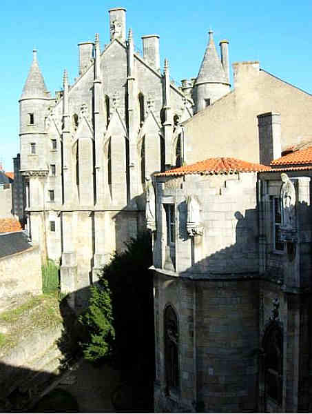 ancien palais des  comtes du Poitou &agrave; Poitiers