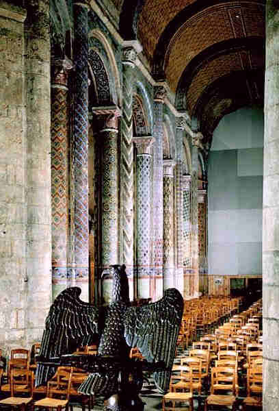 Lutrin et colonnades Notre-Dame de Poitiers
