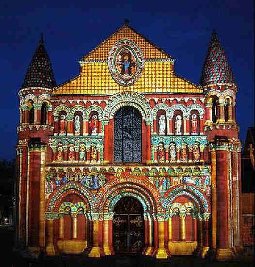 Polychromie   fa&ccedil;ade Notre-Dame de Poitiers