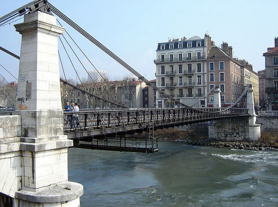 Ancien pont de  bois sur l'Is&egrave;re &agrave; Grenoble par Louis Hague