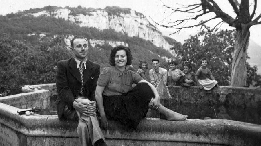 Adultes encadrant les enfants d'izieu