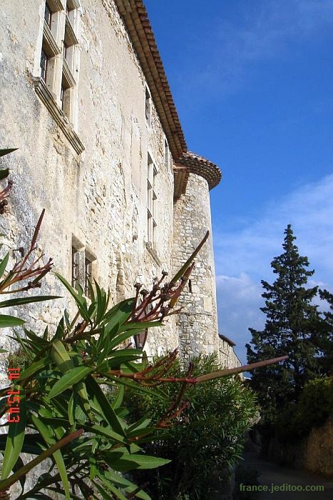 Ch&acirc;teau des Hospitaliers &agrave; Po&euml;t-Laval