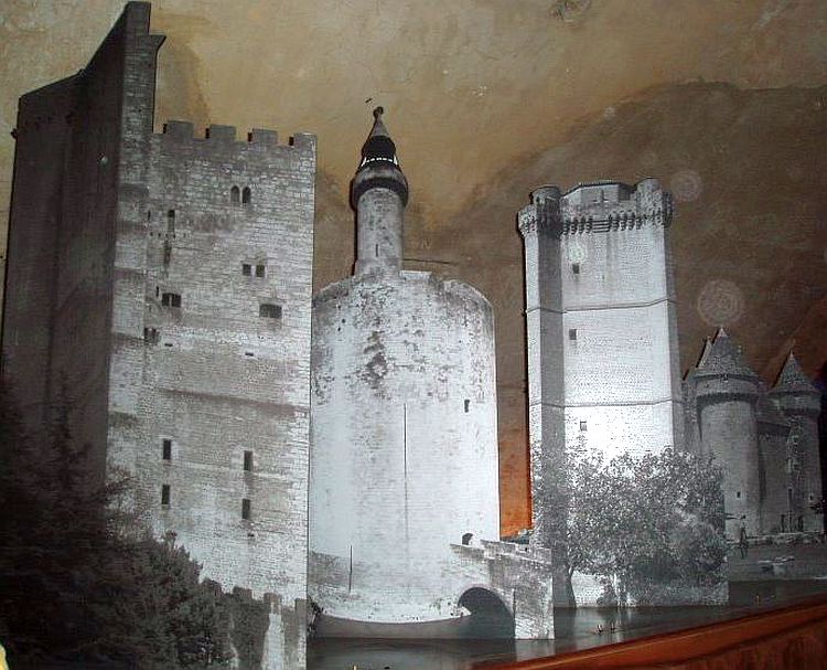 ch&acirc;teau de Crest