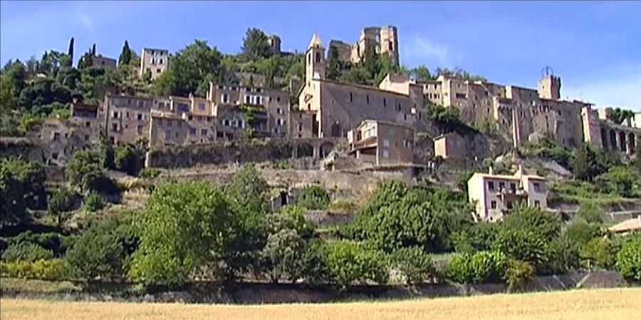 Vue de  Montbrun-les-Bains