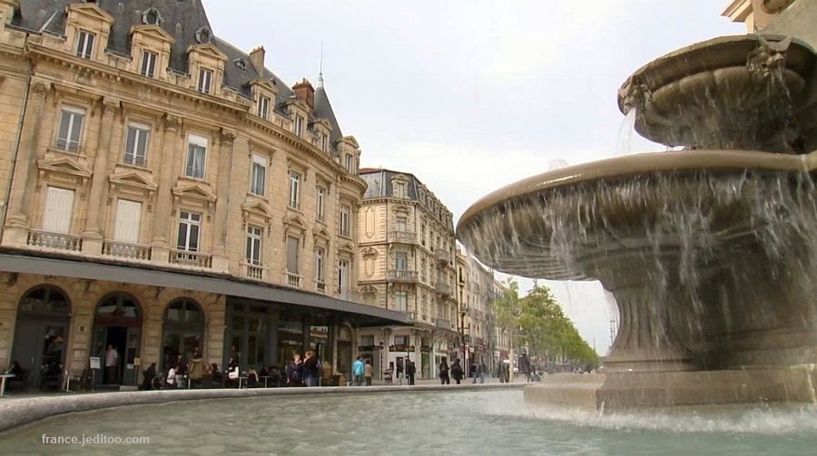 fontaine  &agrave; valence