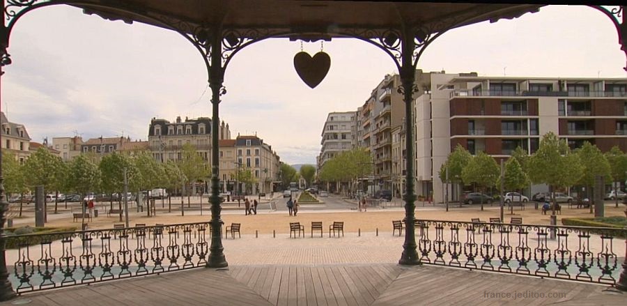Valence depuis le  kiosque peynet