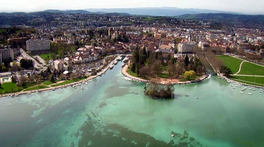 Les rives du lac à Annecy