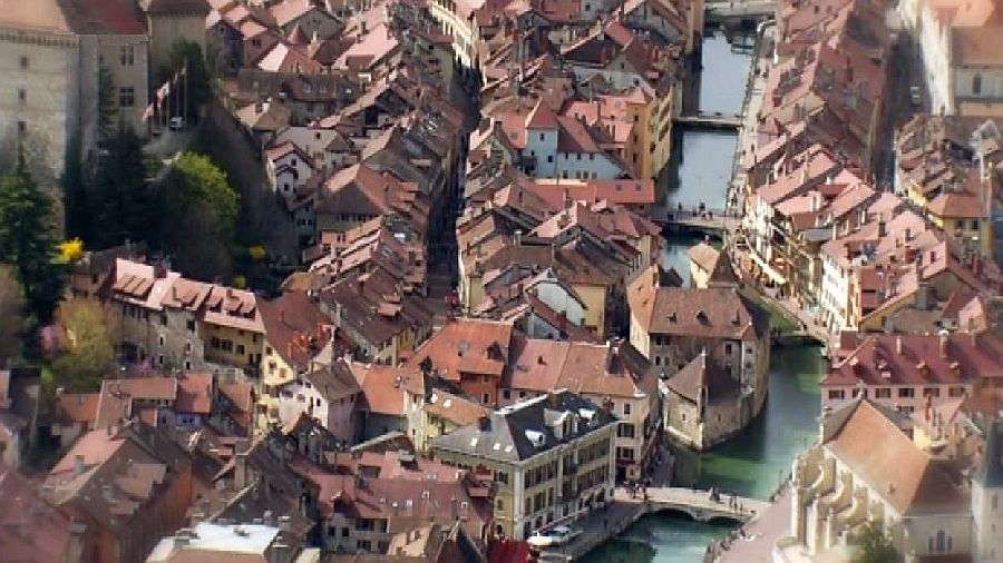 Annecy , le palais de l'île