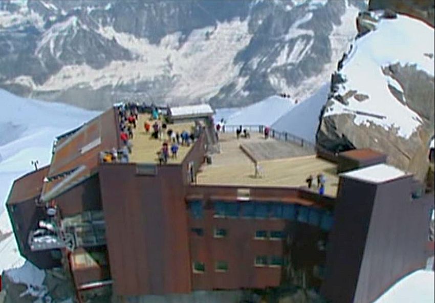 Installations de l'Aiguille du Midi &agrave; Chamonix