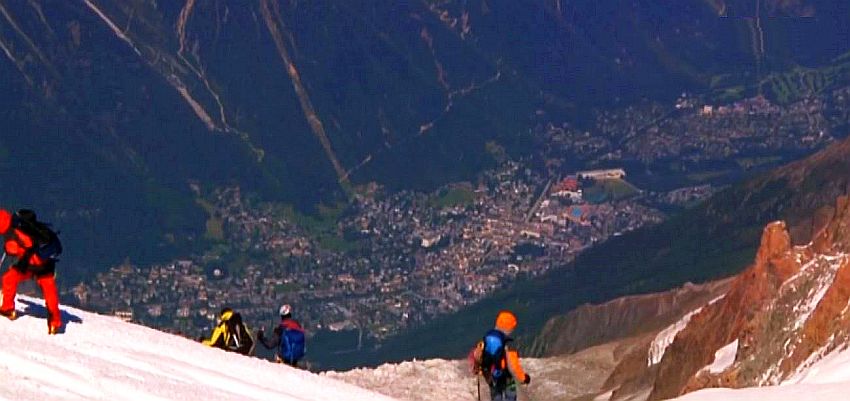 Chamonix  vue des flancs du Mont Blanc