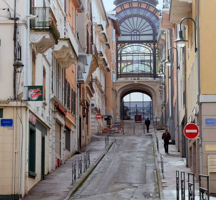 Rue d'Evian et immeuble source Cachat