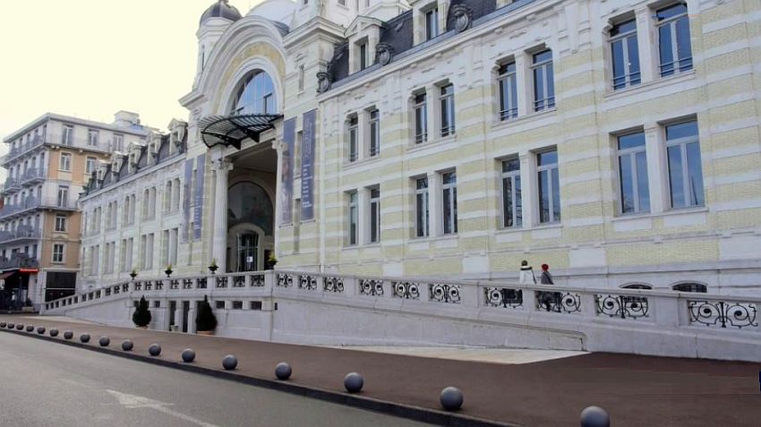 Le palais Lumi&egrave;re &agrave; Evian