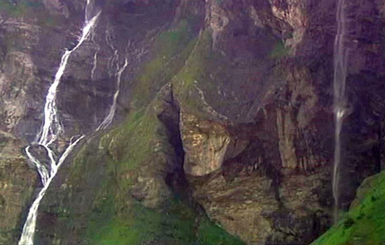 Cascades Sixt-Fer-&agrave;-Cheval