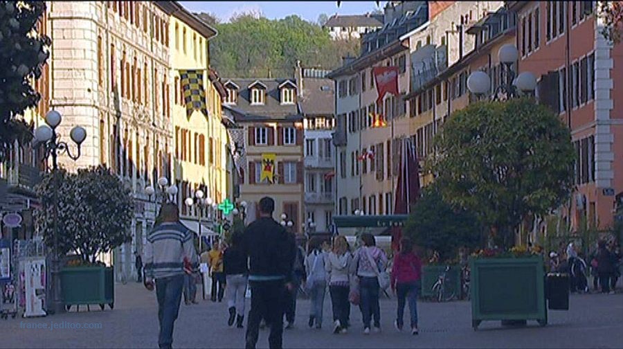 La place Saint-L&eacute;ger &agrave; Chamb&eacute;ry