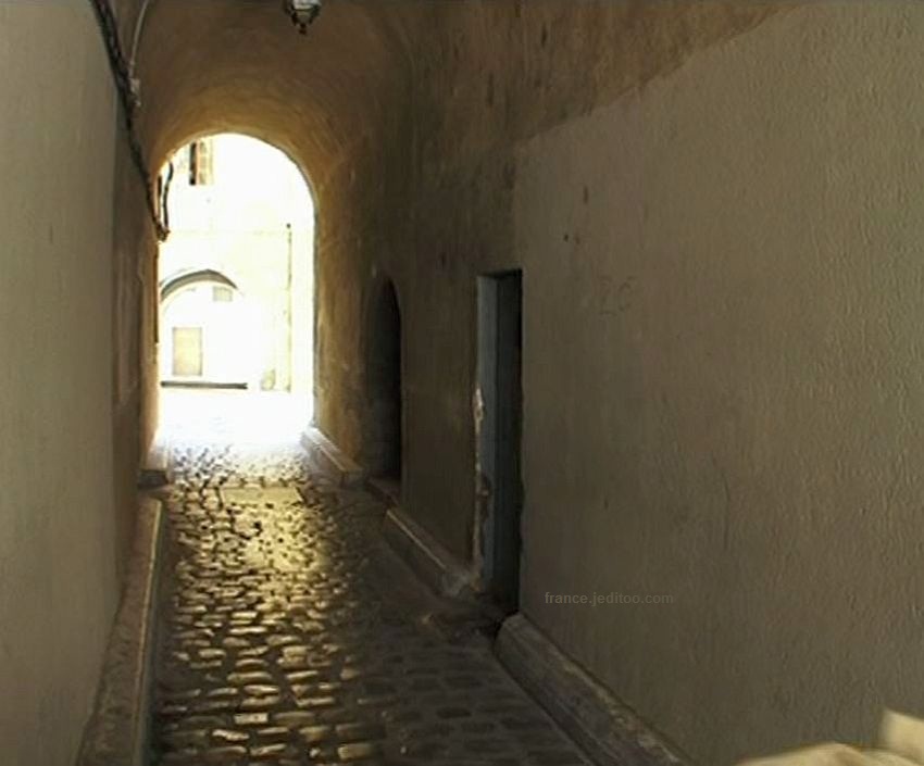 passage  vieux  Chamb&eacute;ry